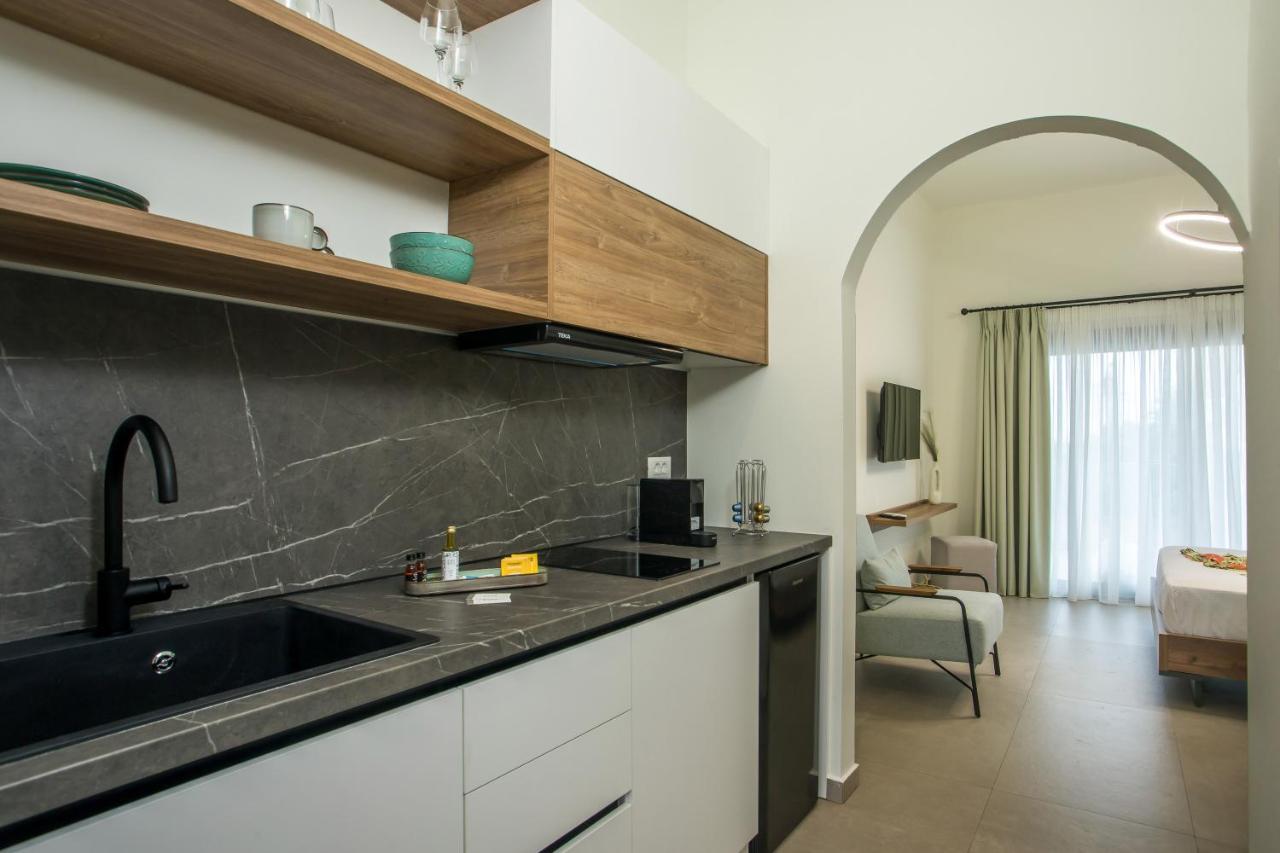Nόka Suite Apartments ファリラキ エクステリア 写真
